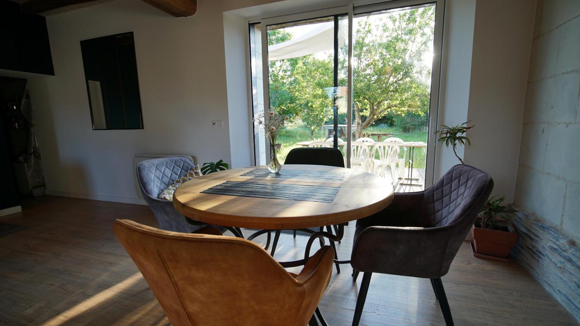 La Longere Appartement La Menitré Buitenkant foto